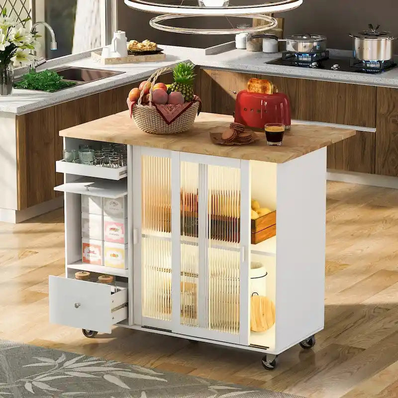 Dessin d'îlot de cuisine avec surface à abattant, éclairage LED, portes en verre cannelé, étagère réglable et deux tiroirs